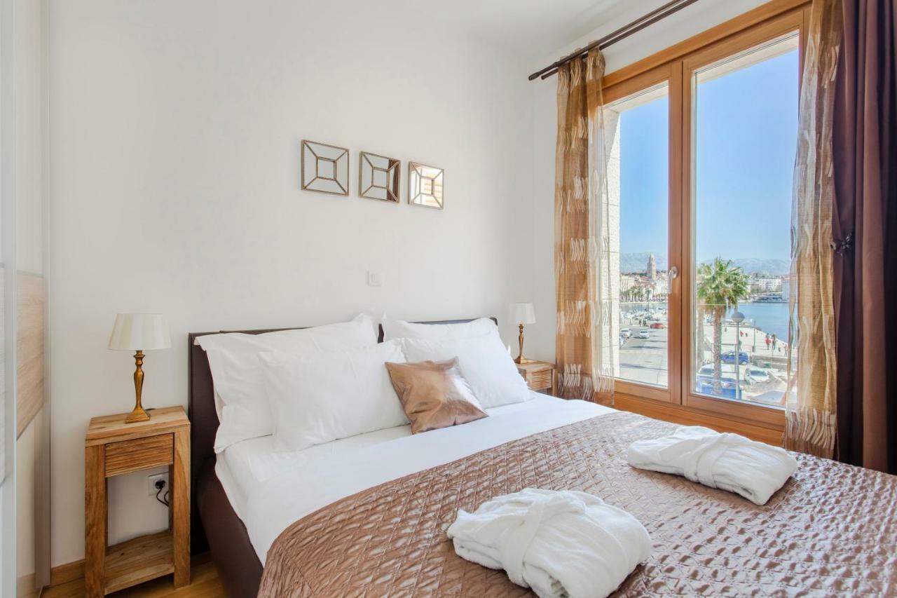 New Luxury Apartment Nives On Seaside Сплит Экстерьер фото